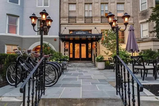 Sonder at FOUND Dupont Circle - Öne Çıkan Resim