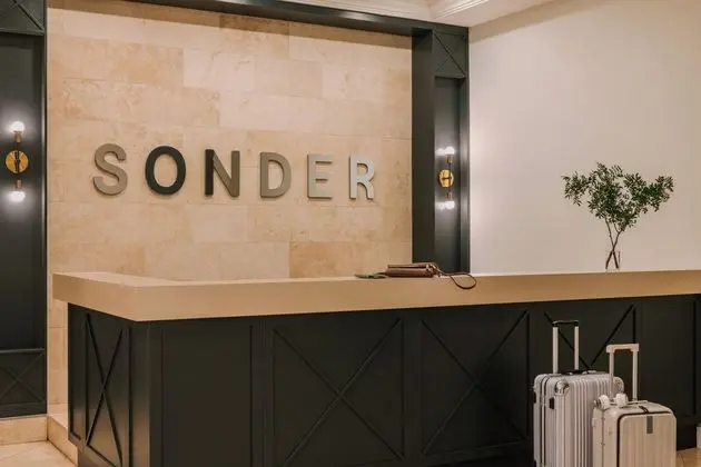 Sonder Le Victoria - Lobi