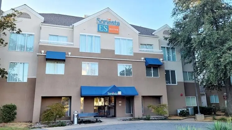 Sonesta ES Suites Dallas Medical Market Center - Dış Mekan