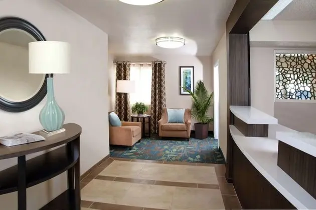 Sonesta Simply Suites Fort Worth - Lobi