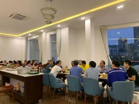 SONG HONG VIEW HOTEL - Yerinde Yemek