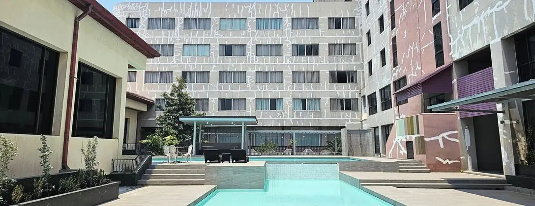 Songphanburi Hotel - Havuz