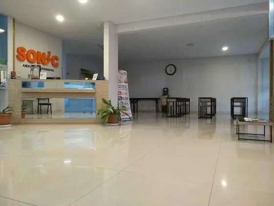 Hotel Sonic Airport Semarang - Lobi