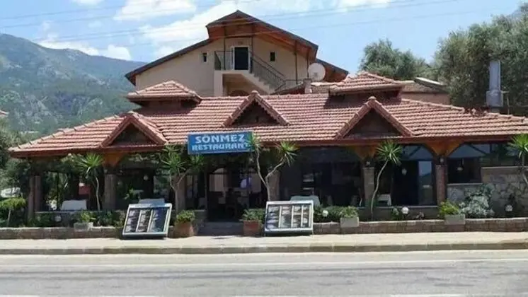 Sönmez Hotel