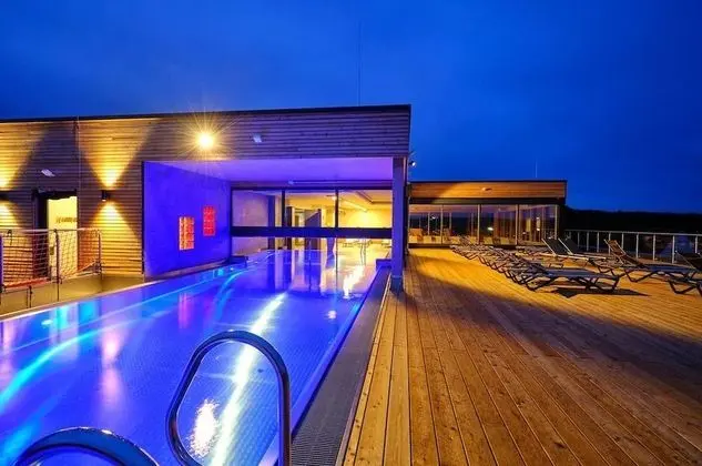 Sonnenhotel Weingut Römmert - Havuz