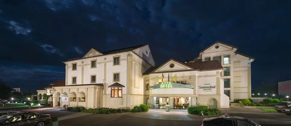 Hotel Sonnenhof - 1
