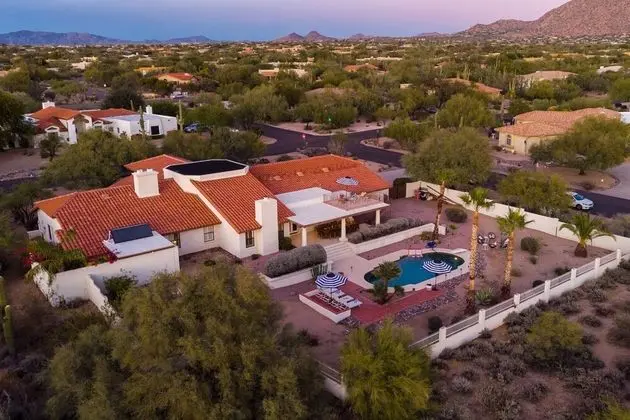 Sonoran by Avantstay Roomy Getaway w/ Pool, Rooftop Deck & Amazing Desert Views - Dış Mekan