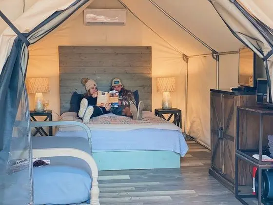 Son's Blue River Camp - Glamping Cabin #1 - İç Mekan