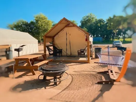 Son's Blue River Camp Glamping Cabin I - Öne Çıkan Resim