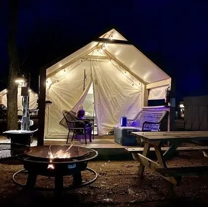 Son's Rio Cibolo - Glamping Cabin D