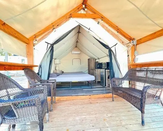 Son's River Ranch Glamping Cabin 27 - İç Mekan