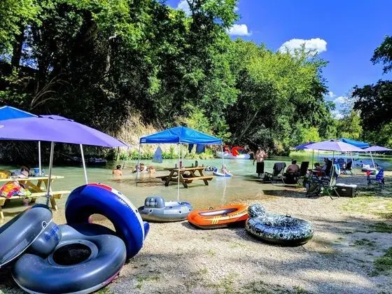 Son's River Ranch Glamping Cabin 6 - Dış Mekan