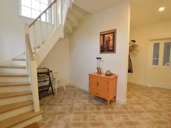 Soothing Holiday Home in Sint Amands With Recreation Room - Lobi