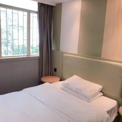 Sophie Roland Hotel Shenzhen Huaxin - Oda