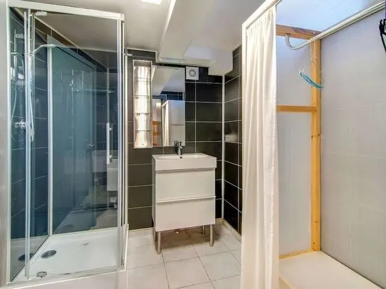 Sophisticated Holiday Home in Lierneux With Garden - Banyo Tipleri