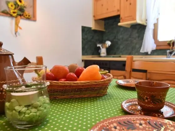 Sophisticated Holiday Home in Thuringia With Sunroom, Garden and Terrace - Yerinde Yemek