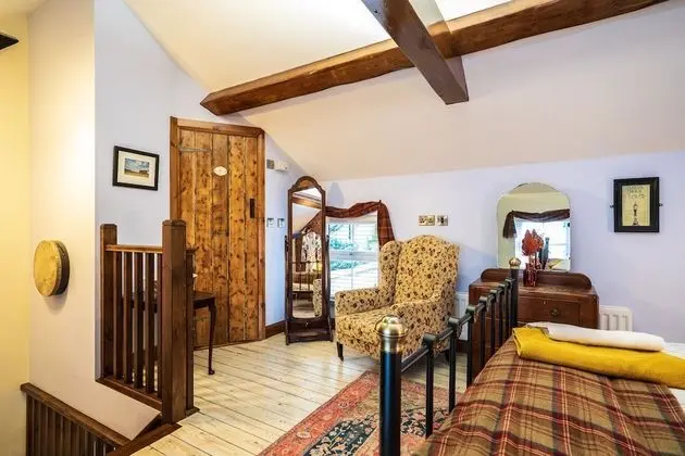 Sorley Boys Snug - Near Museum of Free Derry and Bloody Sunday Memorial - Oda