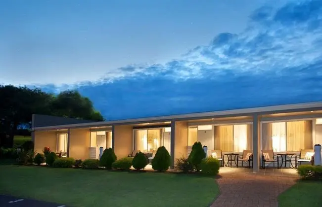 SORRENTO BEACH MOTEL