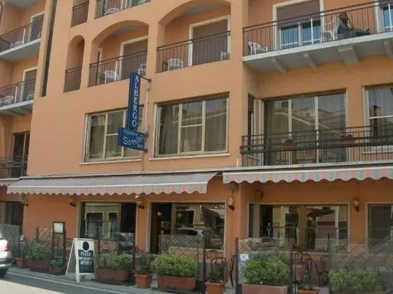 Hotel Sorriso - Dış Mekan