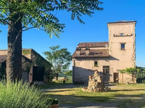 Soulful Holiday Home in Modena wth Garden