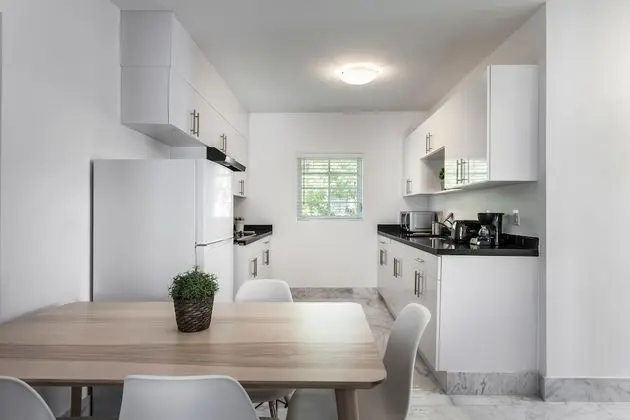 South Beach Suites on Alton