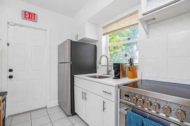 South of Fifth Retreat, 5MIN Walk to Miami Beach - Mutfak