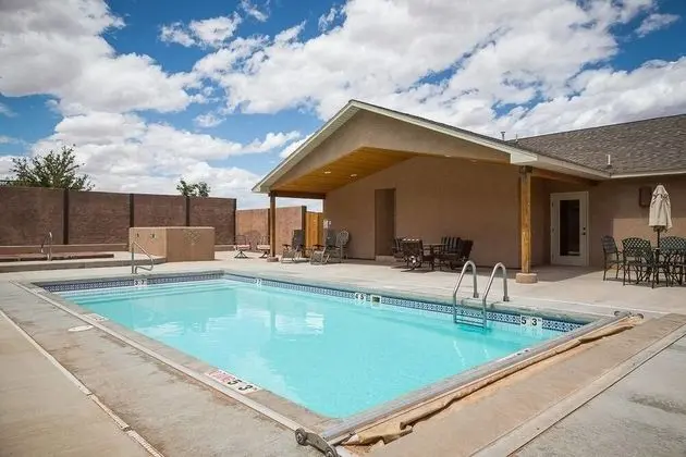 South Village Villa - Havuz