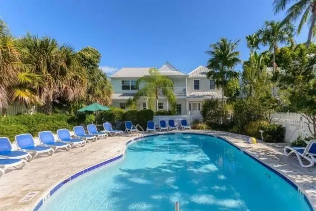 Southard Getaway by Avantstay w/ Covered Patio, Great Location & Shared Pool! Week Long Stays - Havuz