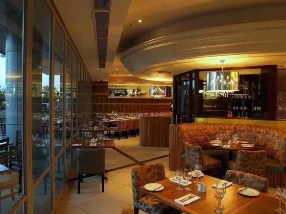 Southern Sun Rosebank - Yeme / İçme