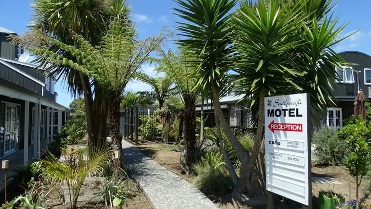 Southpacific Motel and Conference Centre - Dış Mekan