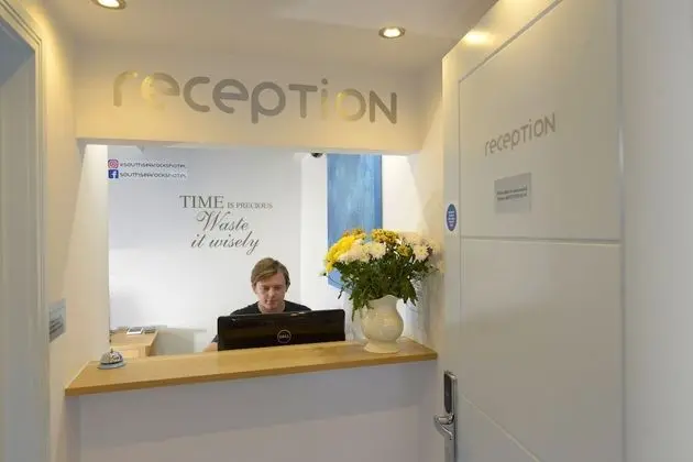Southsea Rocks Hotel - Lobi