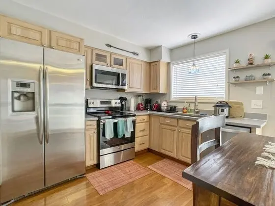 Southwest Splendor 2BR Tempe Townhome - Mutfak