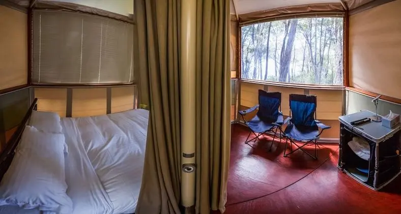 Southwest Wilderness Camp - Tasmania - Oda