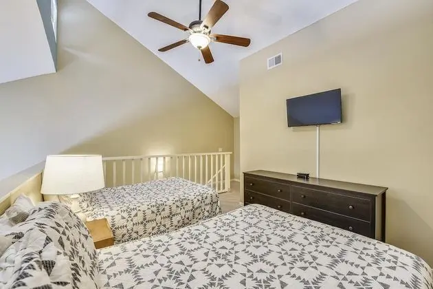 Southwind by Book That Condo - Oda