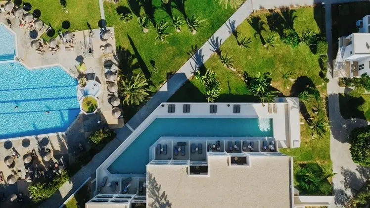 Sovereign Beach Hotel - All Inclusive - Dış Mekan