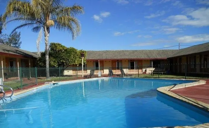 Sovereign Inn