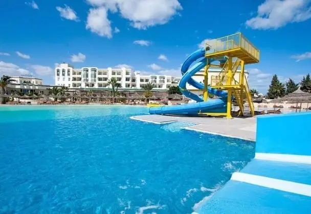 Soviva Resort - Families Only