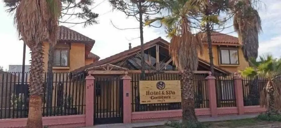 Hotel & Spa Cordillera Suite - Dış Mekan