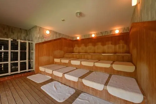 Spa Franping Village Omuta - Caravan park - Havuz