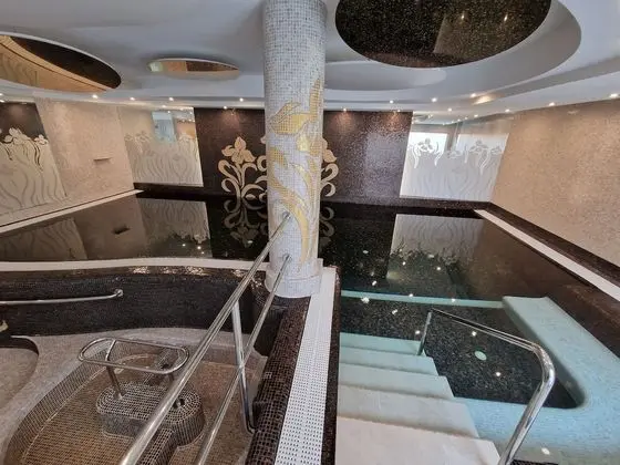 Spa hotel IRIS - Havuz