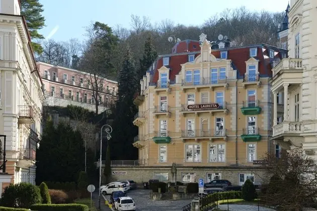 Spa Hotel Lauretta - Dış Mekan