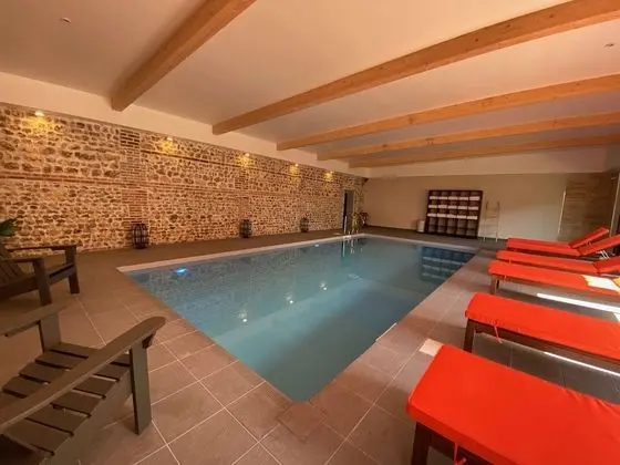Hotel SPA Piscine le Petit Castel