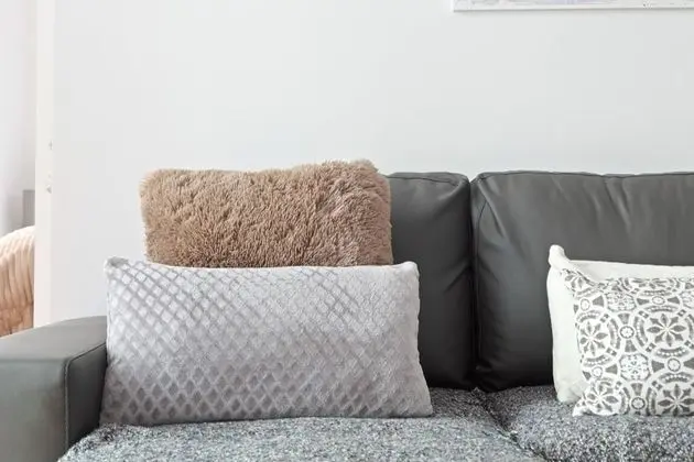 Spacious 1 Bedroom Apartment Near Baixa - 1