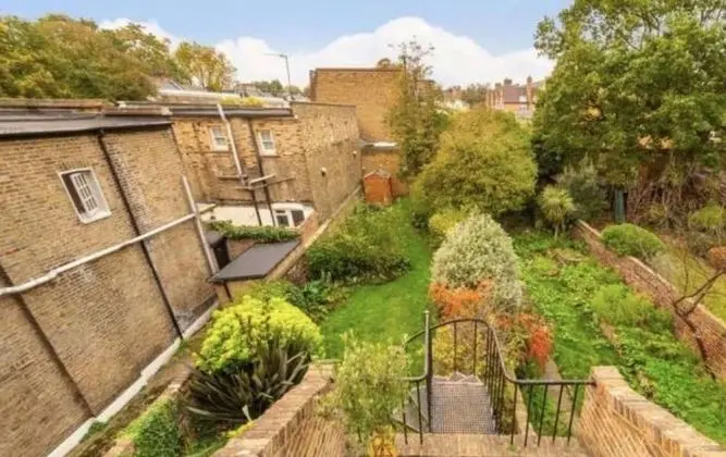 Spacious 1-bedroom Flat in Islington, London