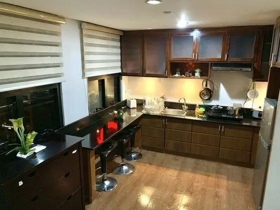 Spacious 1 BR Unit in AppleOne Ayala - Mutfak