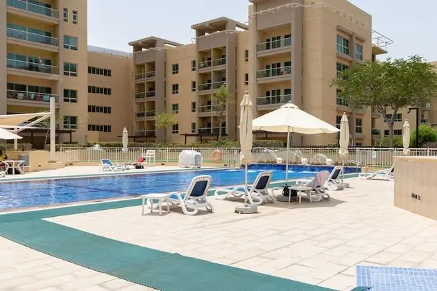 Spacious 1BR in Beautiful Greens! Sleeps 6 - İç Mekan