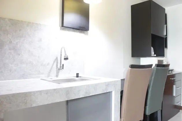 Spacious 1BR with Great View at Marbella Suites Dago - Mutfak