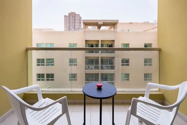Spacious 1BR in The Greens! - İç Mekan