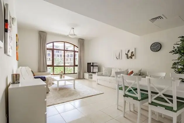 Spacious 1BR in Heart of JVC - Öne Çıkan Resim