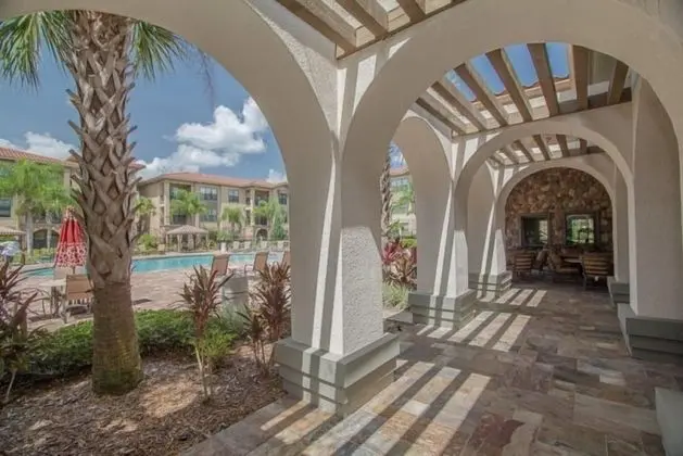 Spacious 2 Bed 2 Bath Condo In Bella Piazza Resort